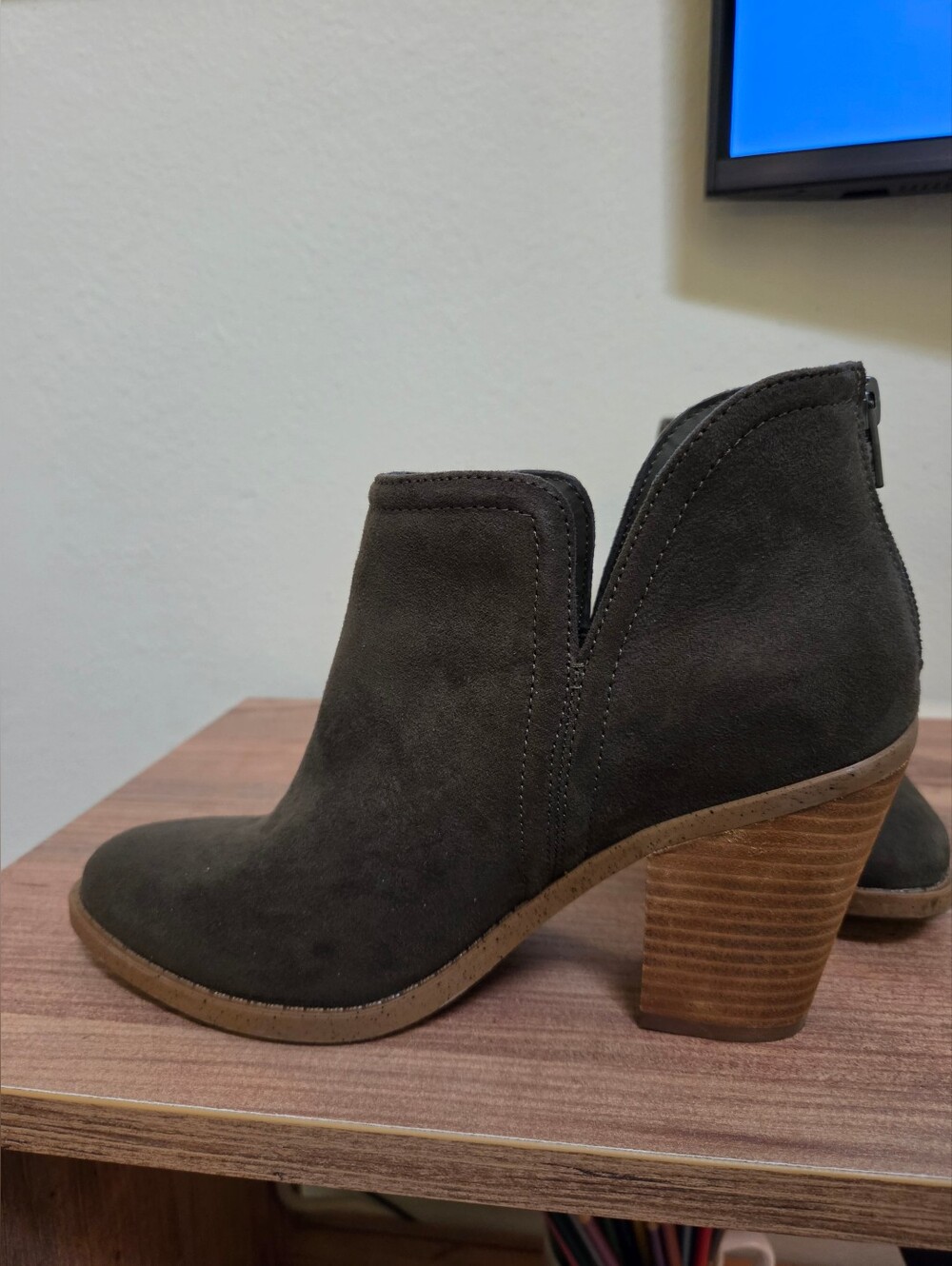 Joie Dark olive Green  Suede Ankle Booties with Stacked Heel FALL